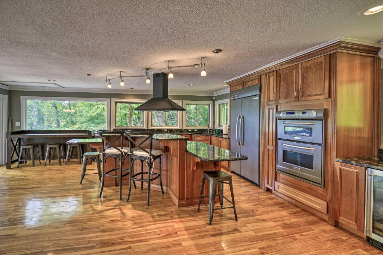 Inviting Family Abode With Dock On Norris Lake! Caryville Eksteriør billede